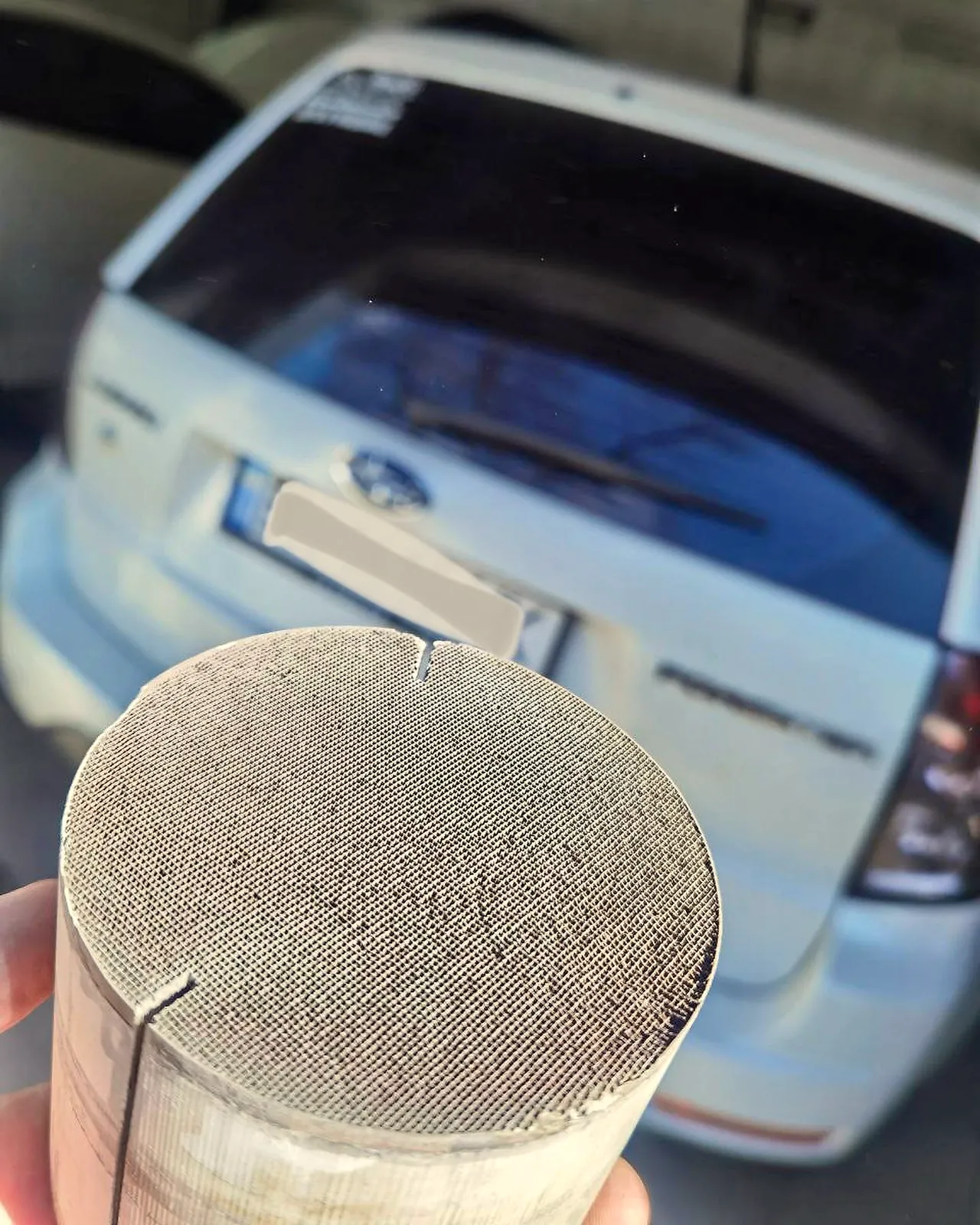 Тріщина на корпусі сажового фільтра Subaru